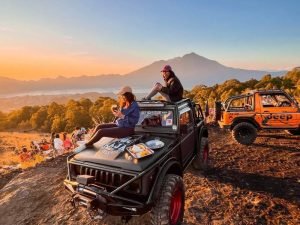 Pengalaman Kombo Gunung Batur Jeep Sunrise di Bali