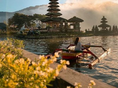 Bali Ulun Danu and Tanah Lot Tour Package